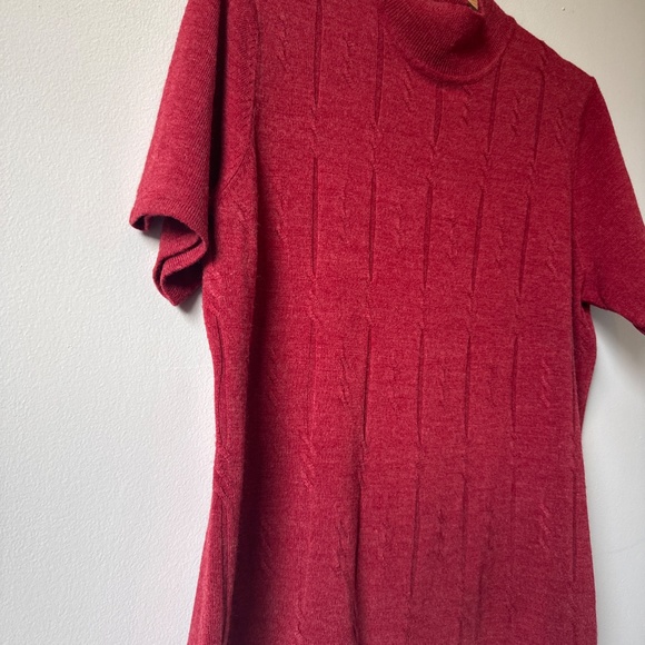 Requirements short sleeve mock neck sweater - Picture 2 of 5